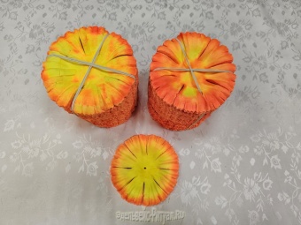 Высечка гвоздики (желтая+оранж.концы) д-10,5см от интернет-магазин Эдельвейс-Ритуал.RU
