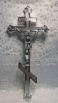  Р2754 Крест пластик Серебро 42х18см от интернет-магазин Эдельвейс-Ритуал.RU