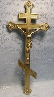 Р7673  Крест с распятьем золото 42х20 (60шт) от интернет-магазин Эдельвейс-Ритуал.RU