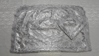 Р3750 Комплект (серебро) Парча Пион средний (покрывало+наволочка) 1х2м от интернет-магазин Эдельвейс-Ритуал.RU